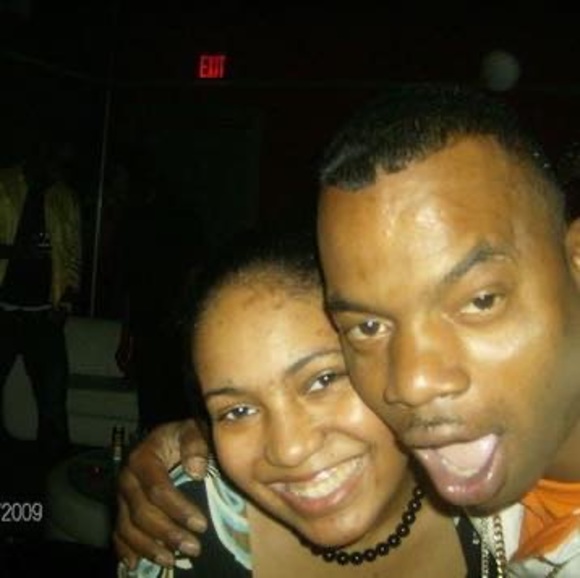 Meet your Posher, Tia - Picture 1 of 1